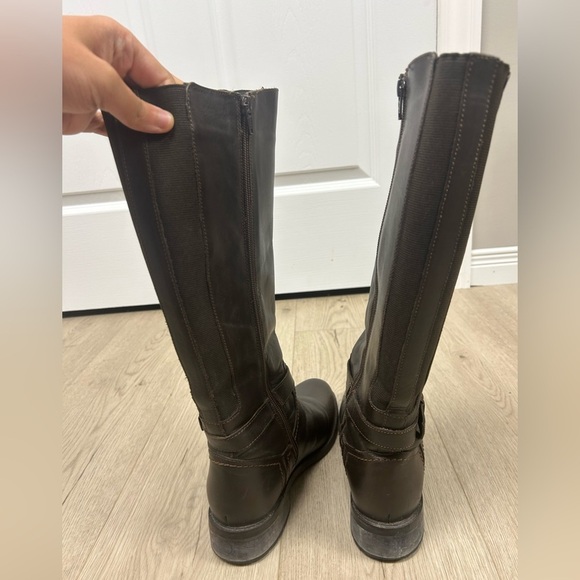 Clark’s Orinoco2 Tall Dark Brown Leather Boots - Picture 4 of 6